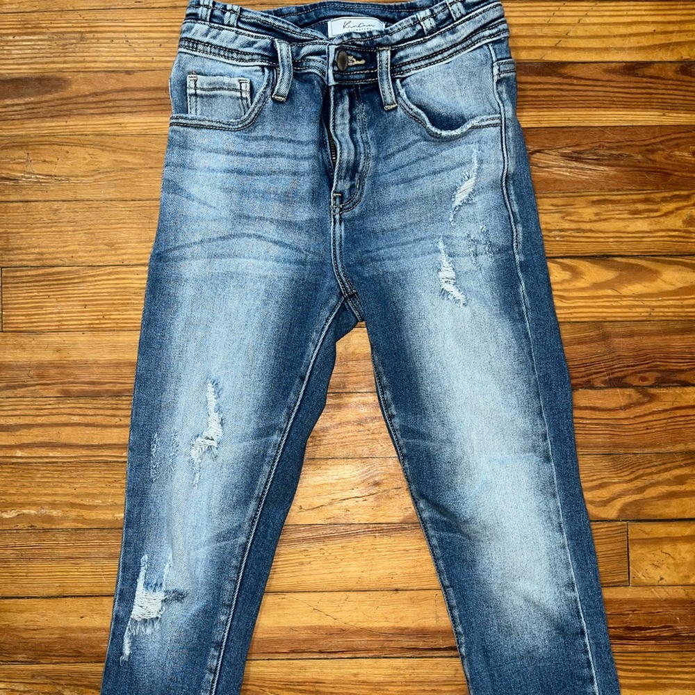 KanCan Distressed Jeans